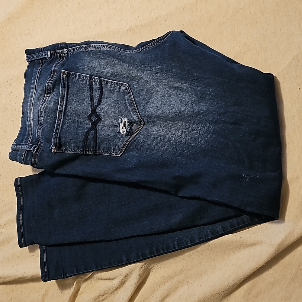 Mudd juniors size 17 low rise distressed skinny jeans